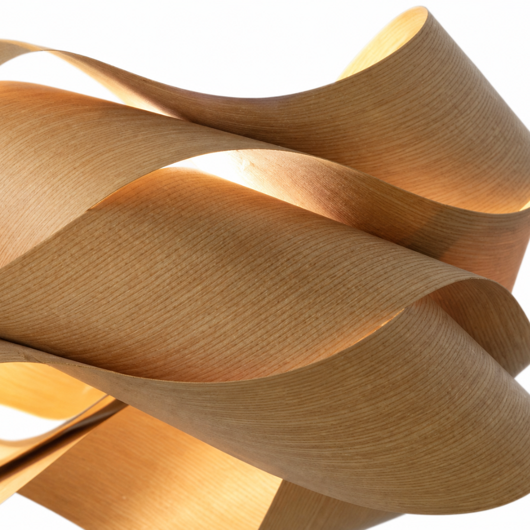 Suspension Bois Sculpté — Pièce d'Exception